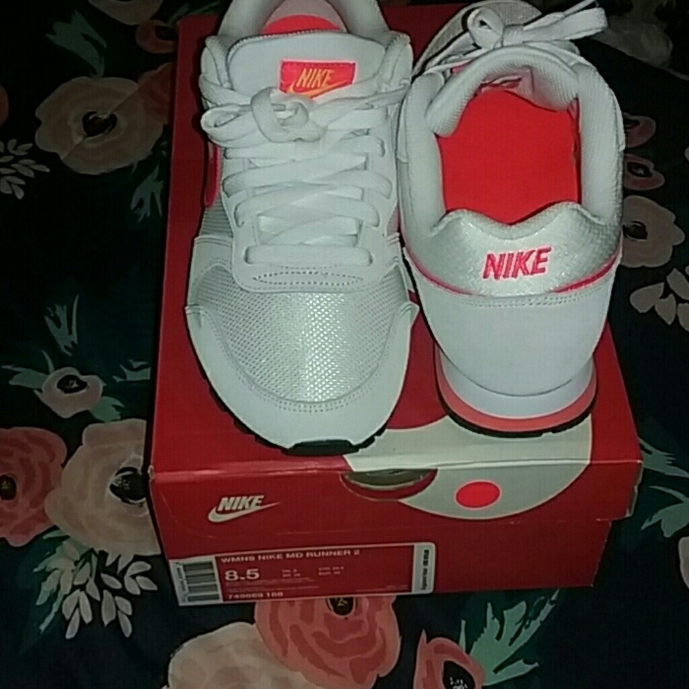 NIKE MD RUNNER 2 Sneakers